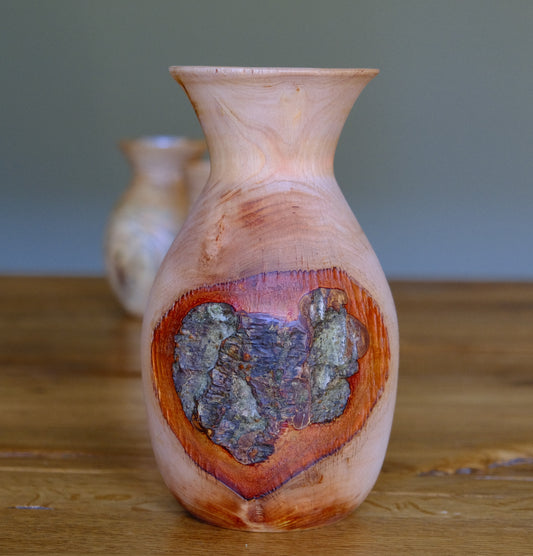 Hand‑Turned Wooden Candle Holder with Natural Heart Inclusion – 20CM
